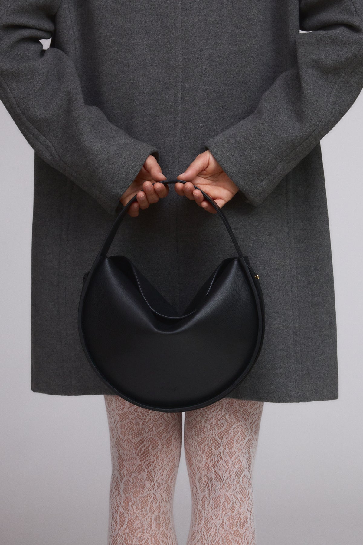 ALMA SCHULTERTASCHE SCHWARZ